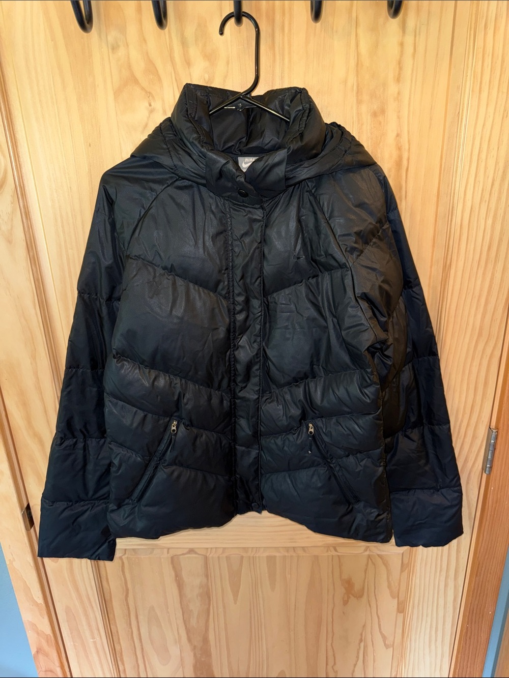 Nike Black Women's Puffer Jacket with Removable Hood